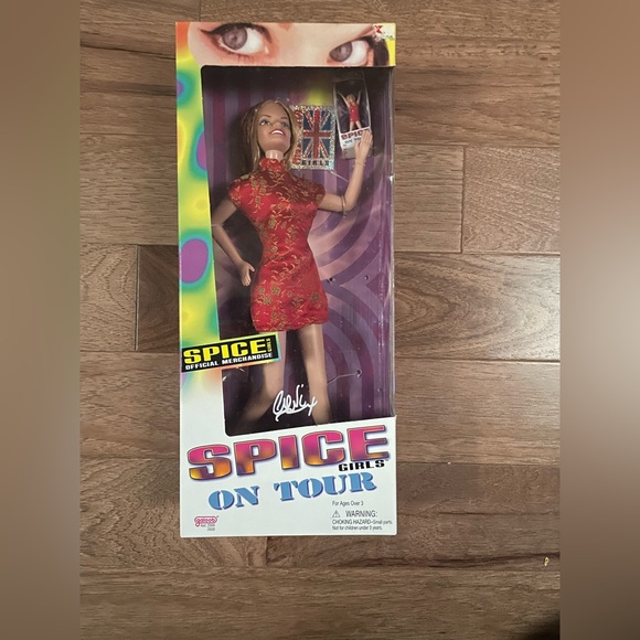 Bundle- Spice Girls on Tour Dolls - Picture 2 of 6